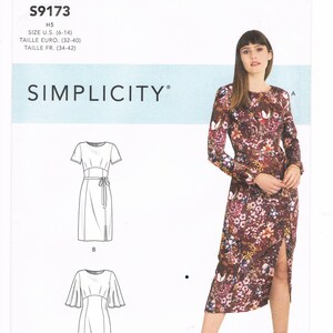 Può includere: Un cartamodello per un abito con tre stili diversi. Il cartamodello è per le taglie 6-14, 32-40 Euro e 34-42 Francese. Il cartamodello si chiama Simplicity S9173.