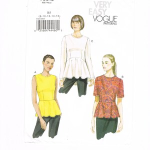 VÄLDIGT ENKELT VOGUE! Oklippt 8-16 & 16-24 Vogue V8815 pullover-mönster snygg professionell karriärmönster Vogue V8815 8815 designer modest