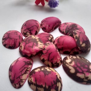 Pink Tagua Oval Beads. Natural Seed from Colombia Rainforest. 15 Beads 4 x 3.cm. Top Drilled. Natural Jewelry Making. Free Shipping R.1032