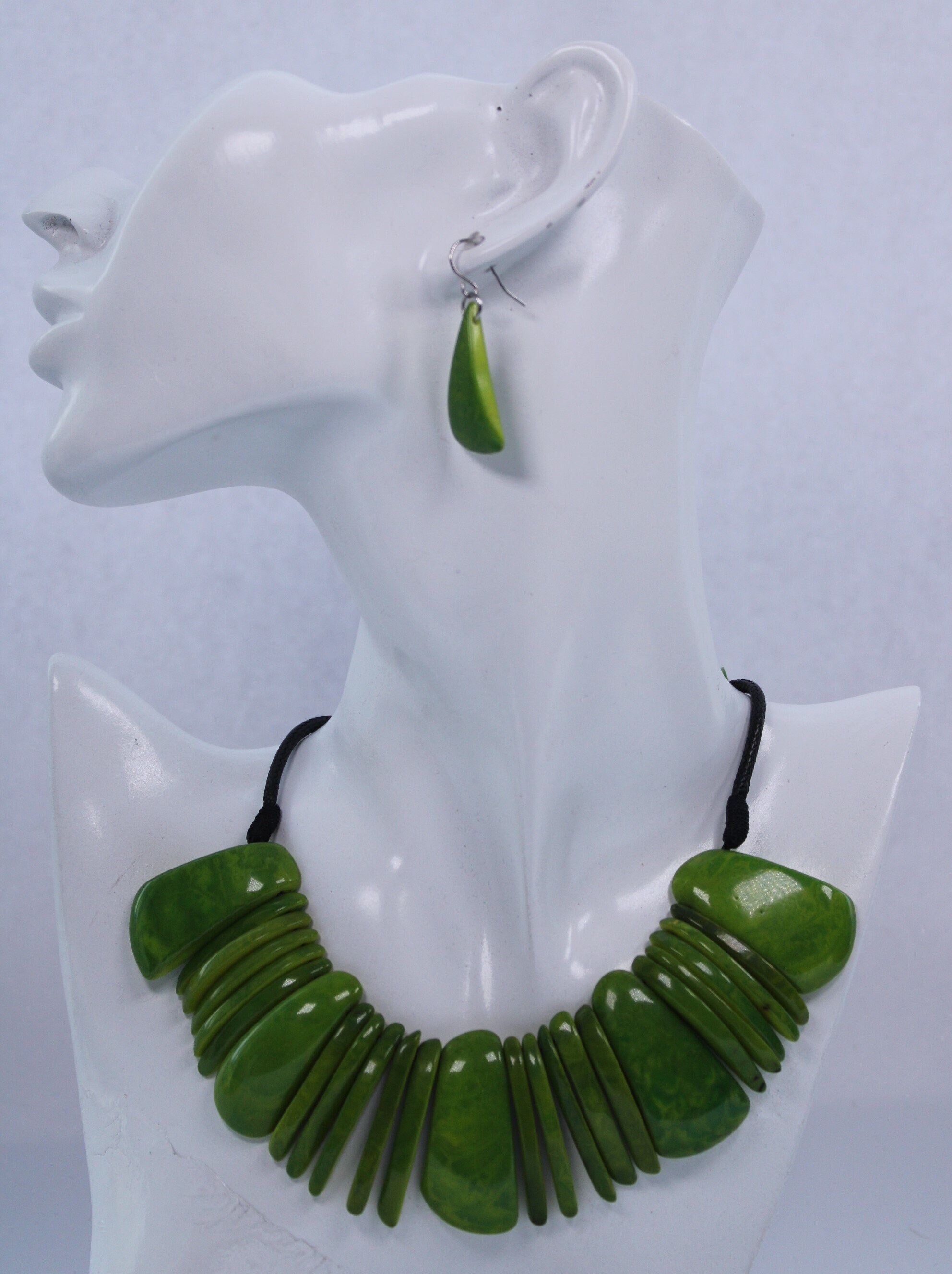 Set Necklace & Earrings - Wholesale Tagua Jewelry  Green Orange And Gold Scarf And Brown Tagua Earrings And Necklace Accessory Set main image 2