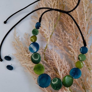 Mother&#39;s Day Tagua necklace blue y green statement necklace & earrings set Natural, organic and eco friendly jewelry handmade in Colombia.