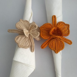 Napkin Holder. Handmade Set of 6 Napkin Rings in Beige and Mustard Color. Handmade with Iraca Palm from Colombia Handmade to Order.