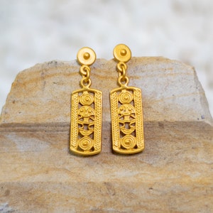 Pre-Columbian Earrings Zenu Indigenous Culture Handcradfted  in Colombia | 24K Gold Plated - Pewter Gold Museum Replica Jewelry Colombia