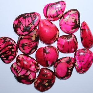 Pink Tagua Oval Beads. Natural Seed from Colombia Rainforest 15 Beads 3 x 3.5cm Approx. Top Drilled. Natural Jewelry Making