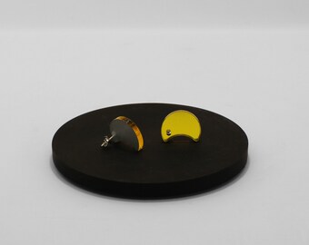 Ohrringe aus gelben Spiegel Acryl Plexiglas mit Silber Ohrstecker - Laser geschnitten Ohrringe - Mond Ohrringe