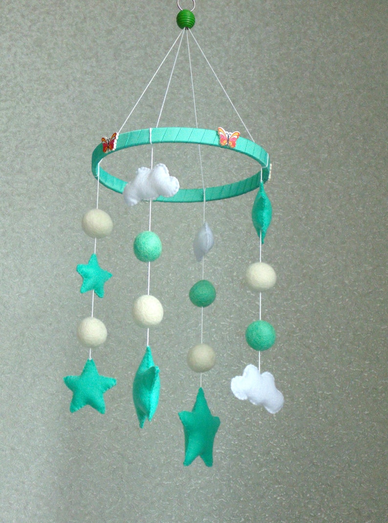 Wool baby girl mobile Ball mobile Baby felt mobile Felt stars baby mobile Felt crib mobile Nursery decor for baby girl Cot mobile