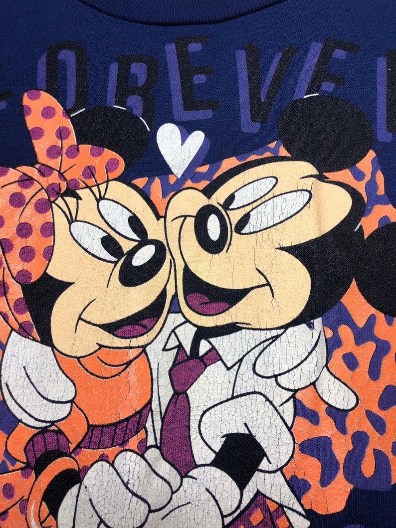 Fits SmallMedium Vintage 1990s Mickey and Minnie Mouse Sweatshirt Walt Disney Pullover