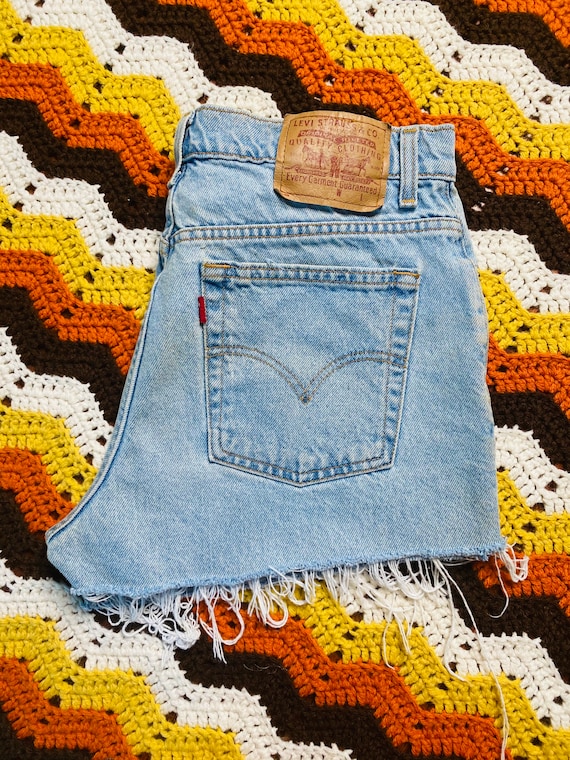 Vintage 90s Levis Cut Off Shorts