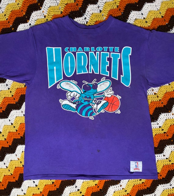 90s Charlotte Hornets T-shirt Vintage 1990s Lee Sport Made in 