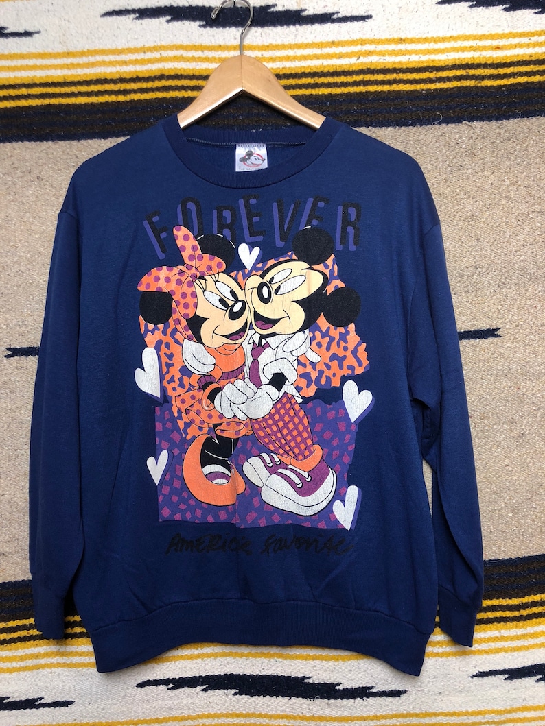 Fits SmallMedium Vintage 1990s Mickey and Minnie Mouse Sweatshirt Walt Disney Pullover