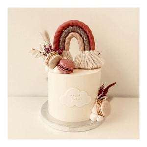 Cake toppers | Rainbow macrame decoration