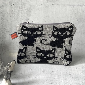 Cartera de punto “Midnight Paws” | Mini bolso gato amor | Bolsillo con cremallera | idea de regalo