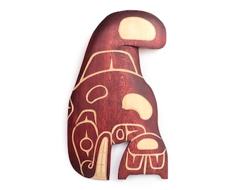 Orca minimalista de cedro de las Primeras Naciones saltando