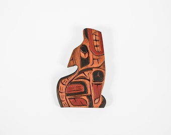 First Nations met de hand gesneden klein inheems muursnijwerk Vier ontwerpen