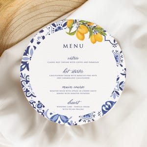 Menu weselne, okrągłe menu weselne z cytrynowymi i niebieskimi kafelkami w stylu śródziemnomorskim