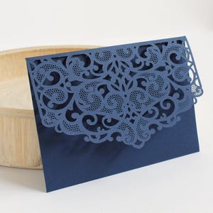 Copertine per inviti tagliati al laser blu navy - inviti fai da te - buste tagliate al laser - tasca - cancelleria per matrimoni
