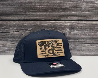 Bass Flag Fishing Hat: Vintage Patriotic Style, Leather Patch Detail (Snapback Closure, Mesh Back, Sun Protection)