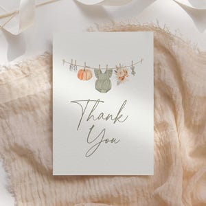 Herfst pompoen babyshower bedankkaart, Boho meisje babykleertjes gevouwen bedankkaartsjabloon, digitale DOWNLOAD