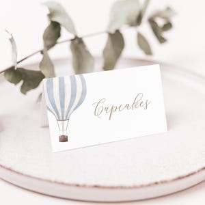 Bearbeitbare blaue Heißluftballon-Babyparty-Tischkartenvorlage, druckbare Reise-Babypartyzeltkarte, DIGITALER DOWNLOAD