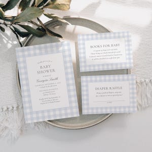 Blaues Gingham-Babyparty-Einladungsset, bearbeitbare klassische Gingham-Junge-Babyparty-Einladung, Bücher für Baby-Windel-Verlosungskartenvorlage