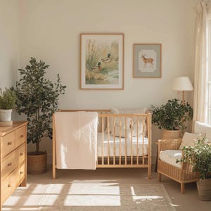 Quadri da parete vintage a tema caccia per la cameretta dei bambini, stampe digitali a tema bosco, decorazioni per la cameretta dei ragazzi con anatre selvatiche verde salvia. immagine 4