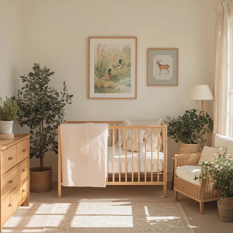Quadri da parete vintage a tema caccia per la cameretta dei bambini, stampe digitali a tema bosco, decorazioni per la cameretta dei ragazzi con anatre selvatiche verde salvia. immagine 4