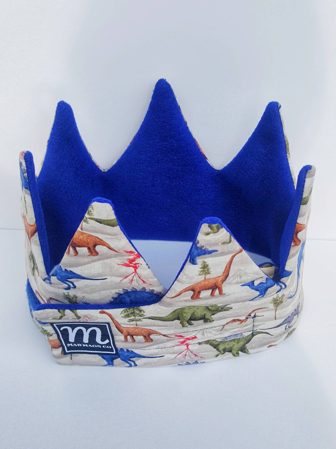 dinosaur with crown head