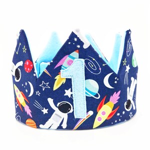 Corona di compleanno da astronauta / Cappello di compleanno spaziale / Corone per feste di compleanno a tema per bambini / Corona in feltro / Regolabile e reversibile per bambini