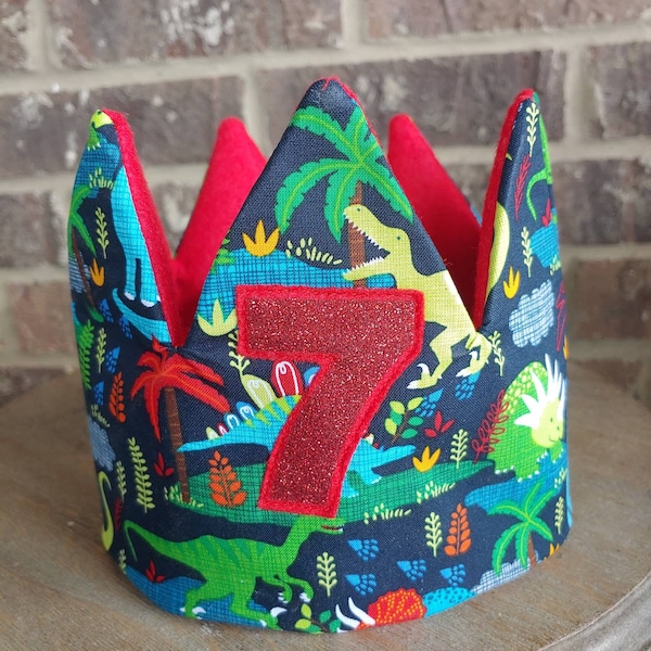 Couronne d'anniversaire réglable | Couronne de dinosaures | Couronne personnalisée | Couronne en tissu | Chapeau de fête dinosaure | Couronne d’enfant| Couronne pour tout-petits | Chapeau de Fête