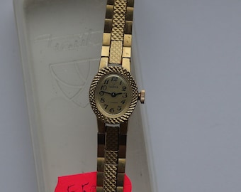 Vintage womens watch, Small watch, ladies classic watch, retro watch for women, gift for her, small vintage watch
