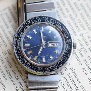 Men&#39;s watch RAKETA Cities Time Zone Petrodvorets 2628h made in USSR/Wrist watch ROCKET World Time Zone with calendar rare type/Soviet watch