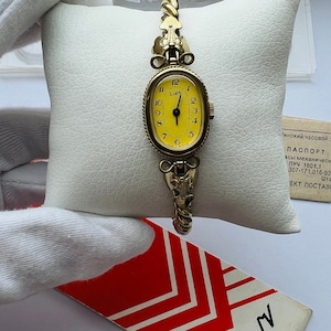 Vintage Damenuhr Luch 1802.1, klassische kleine Damenuhr, Geschenk für sie, Vintage Schmuck, Uhren für Frauen