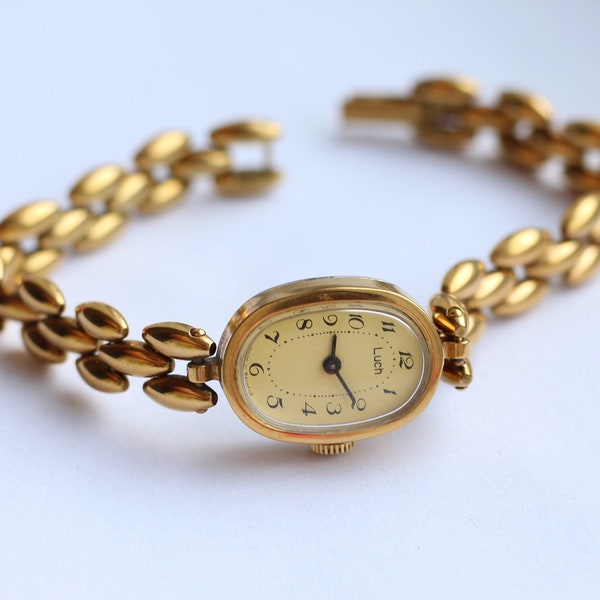 Women's Wrist Watches Luch Beautiful Chromed Case cal.1801.1.K1 Vintage Belarus Mechanical Wrist Watch