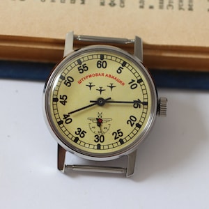 Watch POBEDA ZIM Assault aircraft (Aircraft and aviation) / Mechanical Men&#39;s USSR