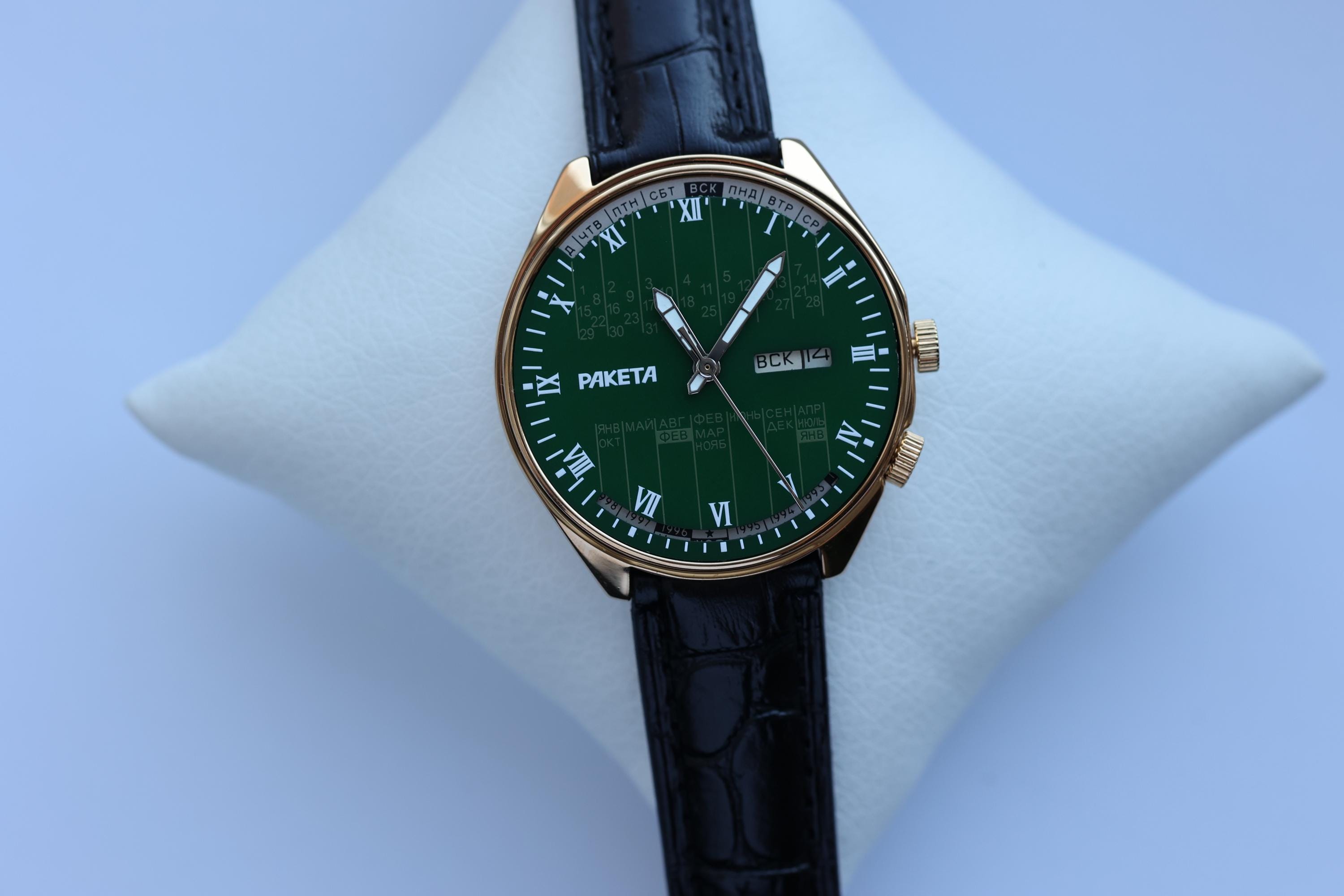 ヴィンテージ ソビエト RAKETA COLLEGE ウォッチ パーペチュアル
