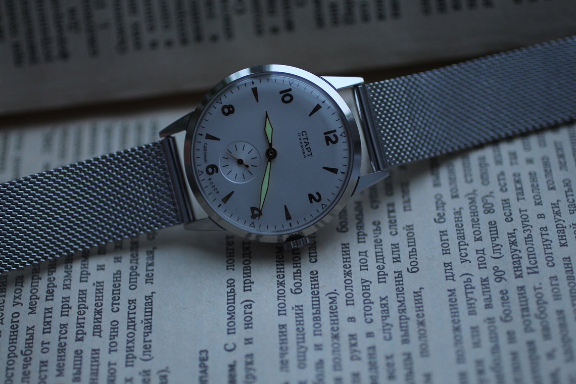 Mechanical vintage wrist watch “Start” with metal bracelet Milanese weaving, Foto 4 von 5