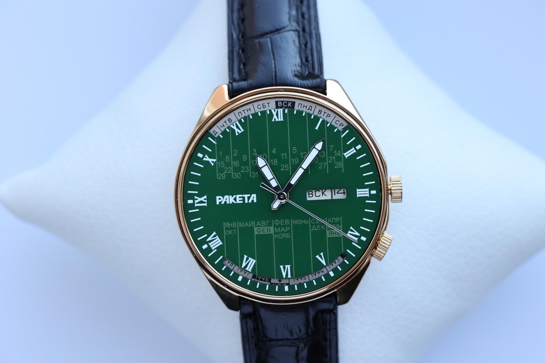 ヴィンテージ ソビエト RAKETA COLLEGE ウォッチ パーペチュアル
