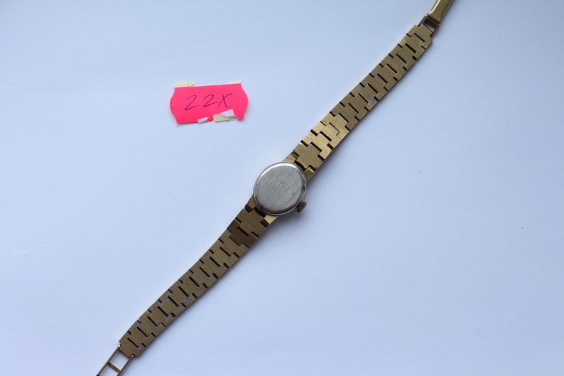 Wristwatch Ladies Chaika 17 jewels mechanical women's dress watch / watch bracelet image 8