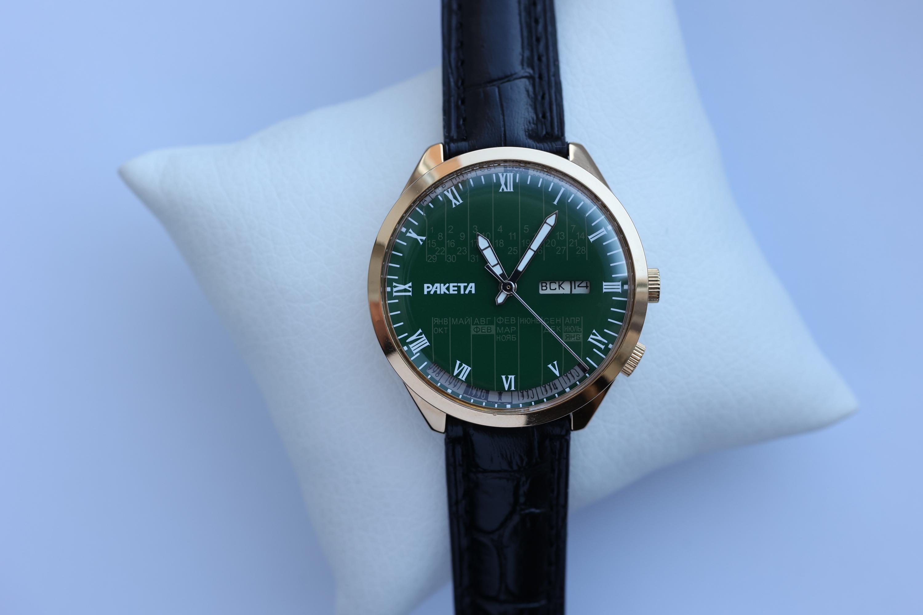 ヴィンテージ ソビエト RAKETA COLLEGE ウォッチ パーペチュアル