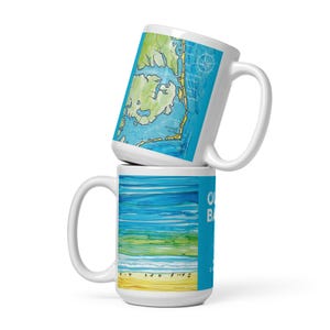 Conception de carte Outer Bank sur mug blanc brillant