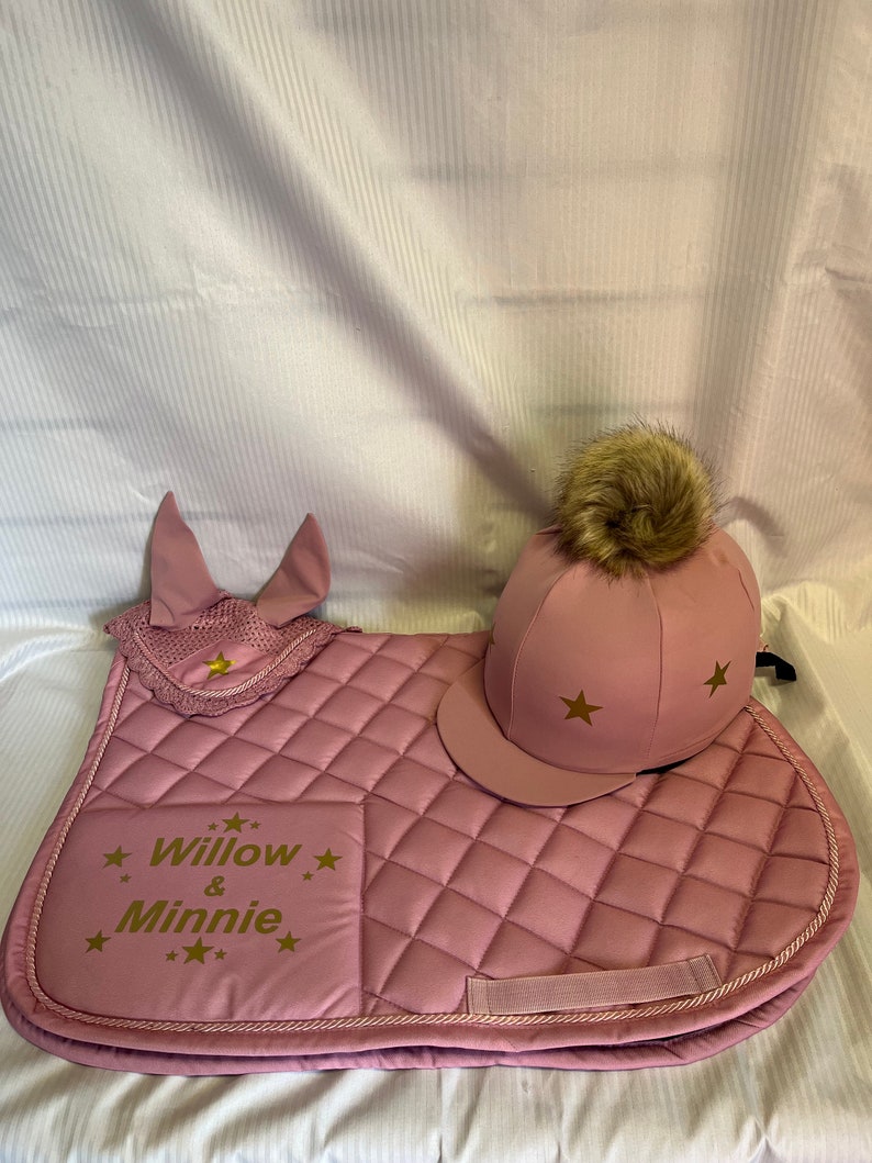 Personalised Saddle Pads, Hat Silk and Fly Veil Sets in Various Colours ...