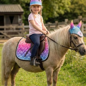 Children’s RainbowDesign Horse Riding Set dispatch 26/01