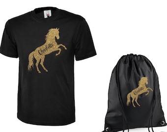 Ensemble t-shirt et sac personnalisés pour fille avec un cheval cabré et son propre nom (de 3 à 13 ans) NOUVEAU