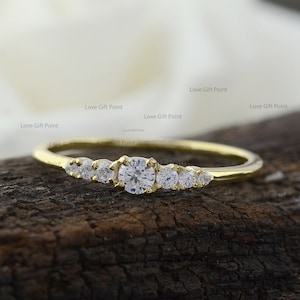 Natural Diamond Ring, 14K Solid Gold 7 Stone Diamond Ring, Diamond Pave Stackable Ring, Dainty Ring, Petite Stacking Ring