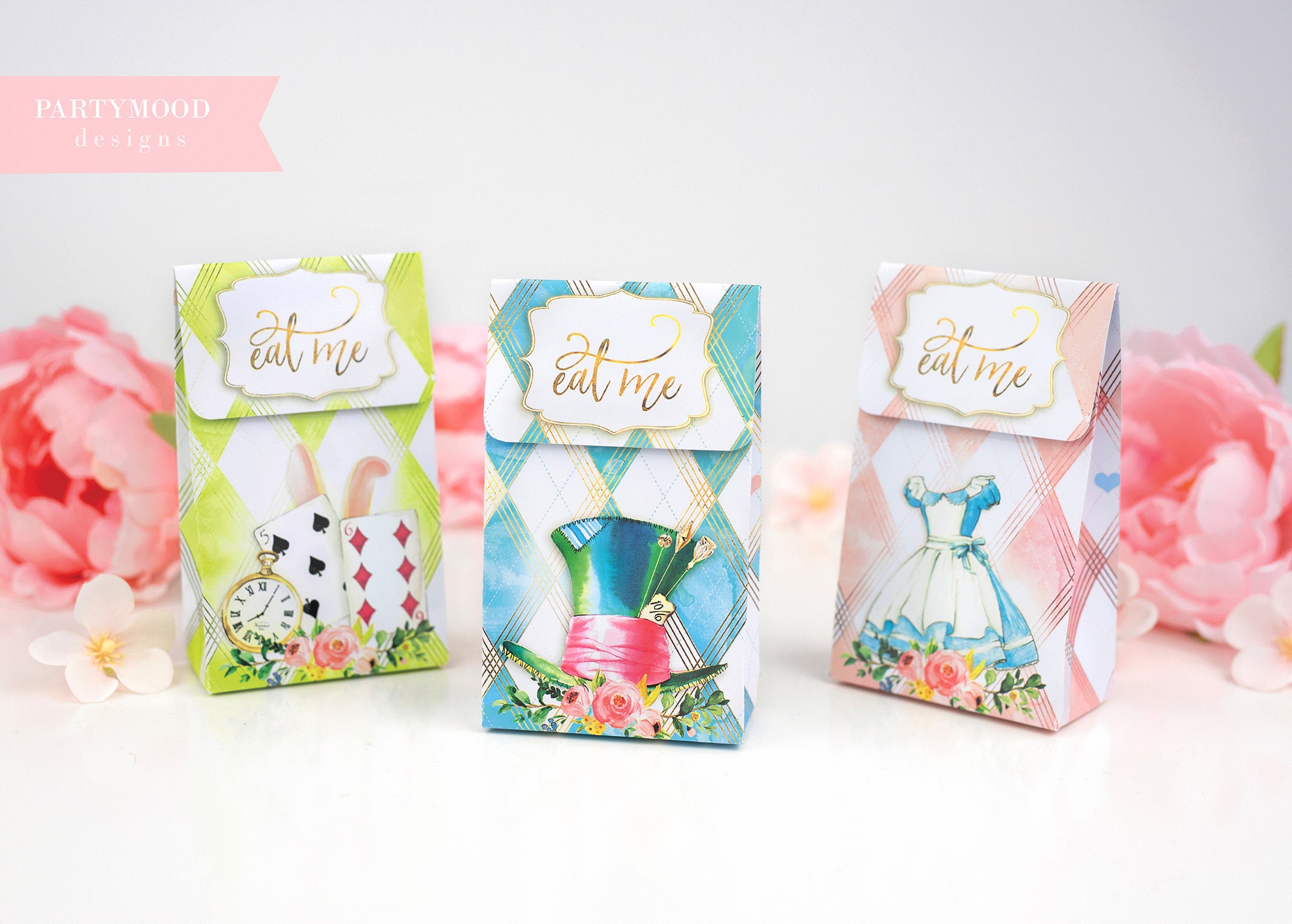 Alice in Wonderland Tea Party Gift Wrap for kids birthdays - Viola