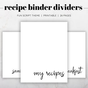 Könnte beinhalten: Drei druckbare Rezeptordner-Teiler mit einer lustigen Schreibschrift. Die Teiler sind mit "Sani", "meine Rezepte" und "cakfast" beschriftet.