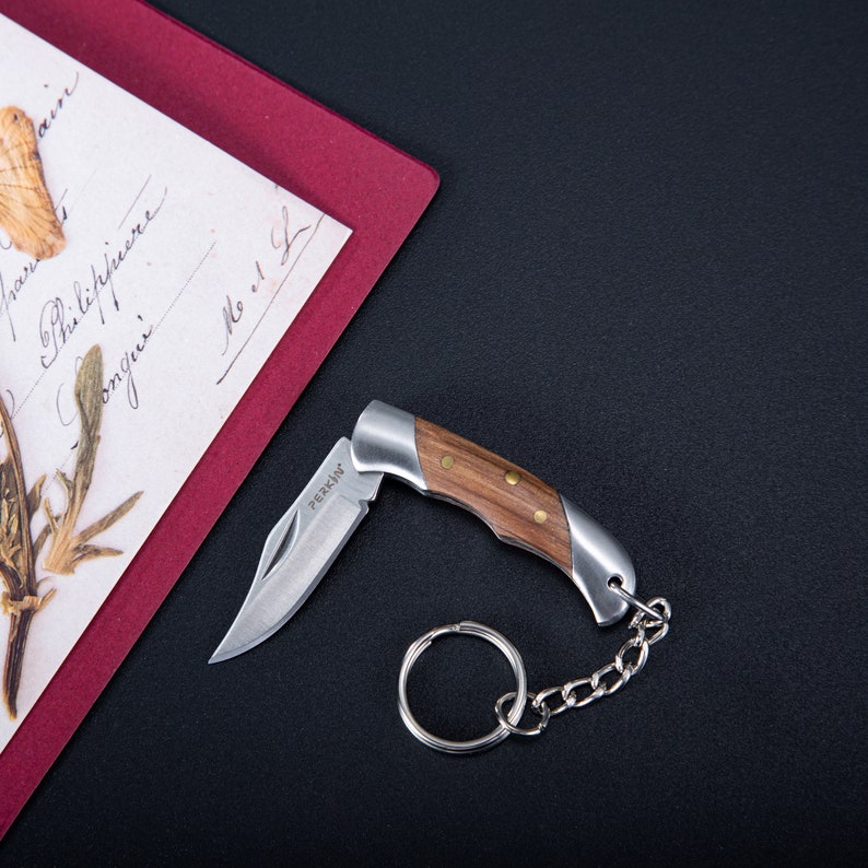 Pocket Knife UK Legal, Foldable and Non Locking Legal to Carry NFL66 Etsy