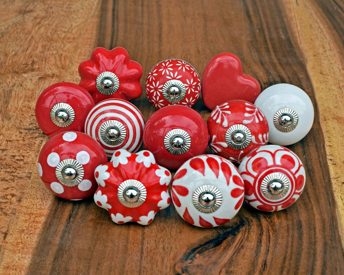 Surtidos de cajones de cajones de gabinete de cerámica roja y | Etsy