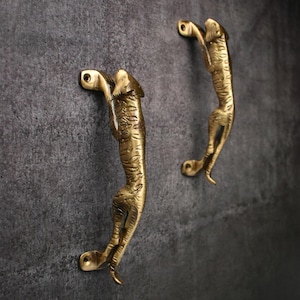 Handmade Brass Jaguar Cabinet Door Handle Vintage Tiger Wardrobe Handles Brass Main Door Handles