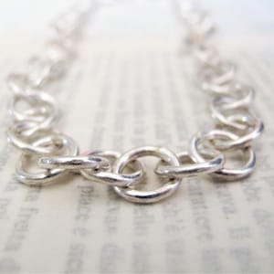 Men&#39;s rustic organic silver chain necklace, round link choker, discreet necklace, handmade jewel in Italy
